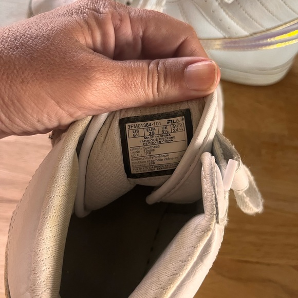 Fila hightop, tennis shoes - Picture 6 of 9